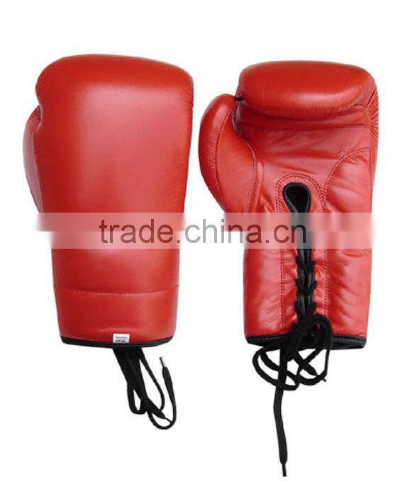 Professional boxing gloves