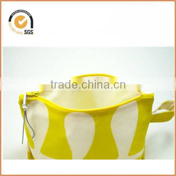 Waxed Canvas Cosmetic/Toiletry Zipper Pouch (Yellow and White) By Chiqun Dongguan CQ-H01097