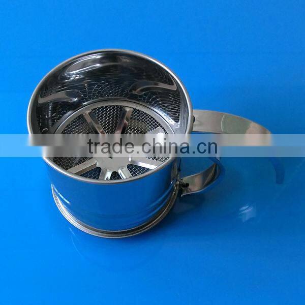 Stainless Steel Flour Sifter with plastic handle