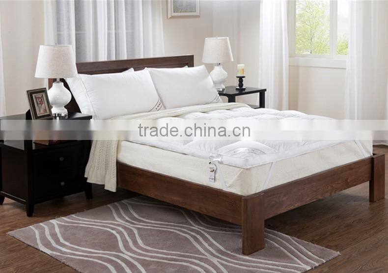 White Goose Down and Feather Filling Mattress Topper mattress pad