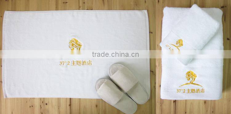 Customized Logo Printed Elegant Natural white Towel for hotel