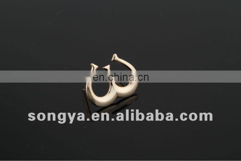 Lovely hardware accessory luggage logo