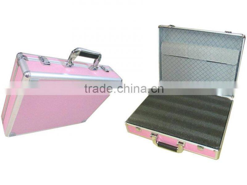 2015 Aluminum black or silvery white portable pet case in aluminum case with lock