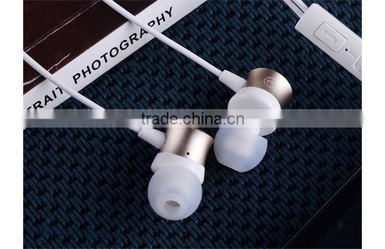 TOTU 2015 New product Mobile Phone Cheap Earphone with Mic