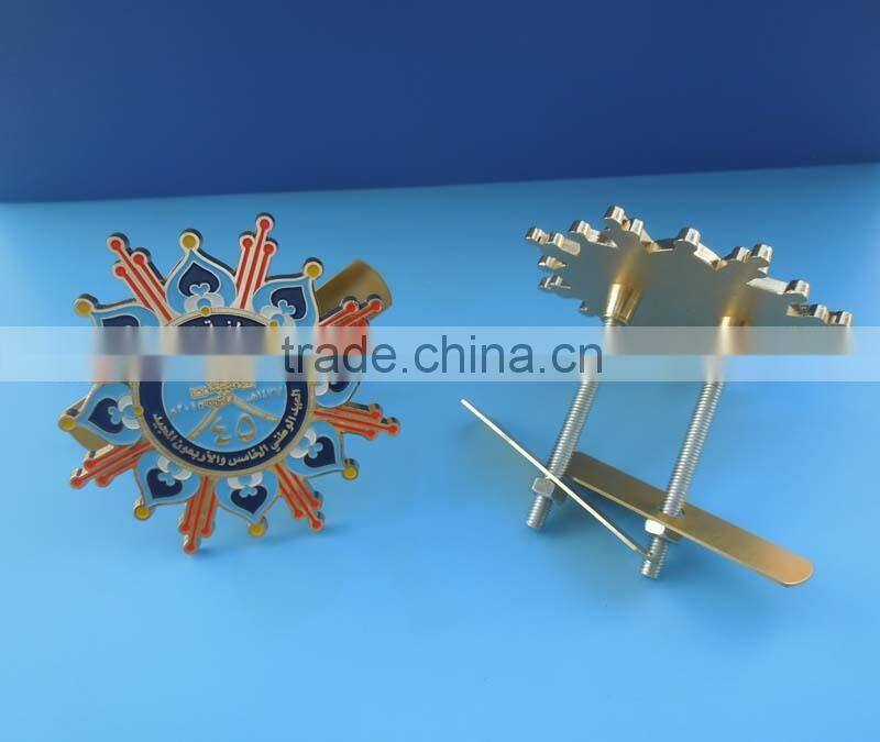 oman national day badge government assigned designs brooch pin