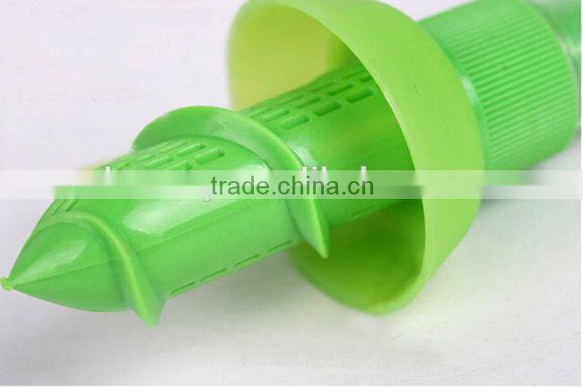 2pc Creative Gift Lemon Juice Sprayer Citrus Lime Orange Spray Squeezer Hand Juicer Juice Maker