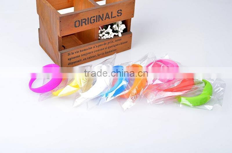 2016 Environmental beacelet led bracelet for promotion gifts silicone bracelet