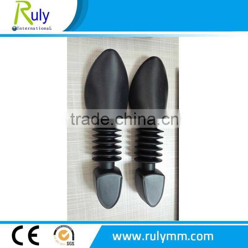 Full sizes shoe care plastic shoe trees , PE shoe trees made in china