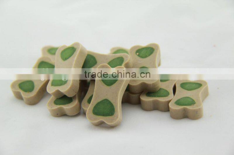 animal feeds (dental pieces shaped double-heart)