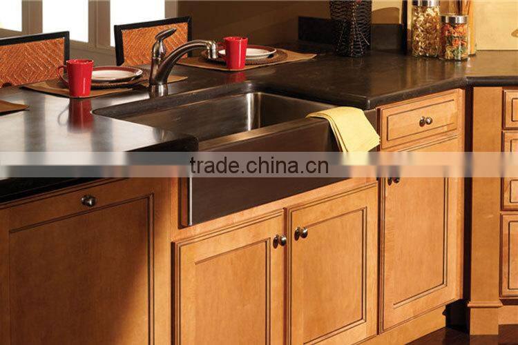 Classic solid wood kitchen hot selling kitchen cabinets