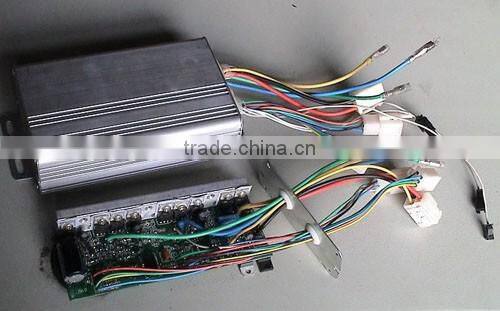 Extruded aluminum heatsink enclosure for PKLI