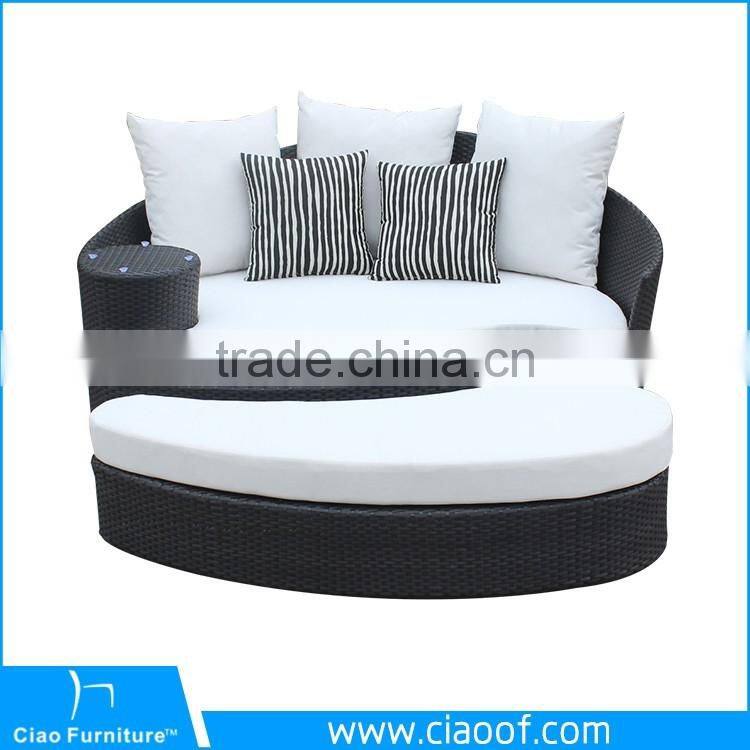 Contemporary outdoor furniture coastal rattan sunbed