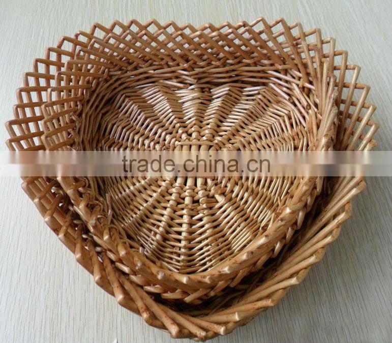 the green round wicker basket house hold fruit &bread basket
