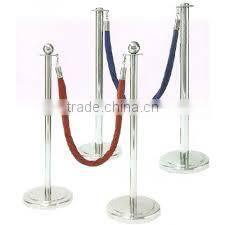 Retractable Queue Barrier