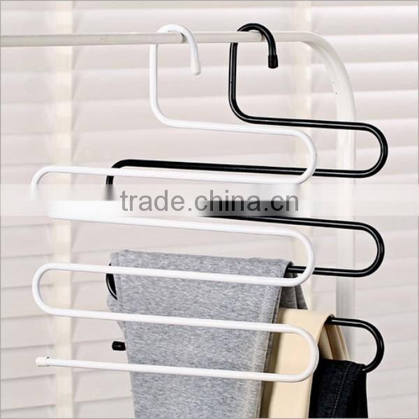 2015 new design plastic hanger maker/black&white new design cheap plastic hanger/custom new style hanger manufacturer