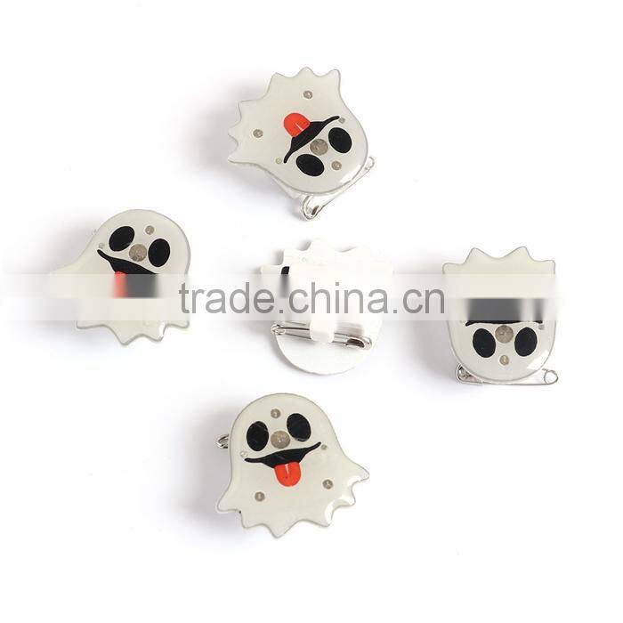 Plastic Pin Brooches Halloween Ghost Gray Latest Brooch Design