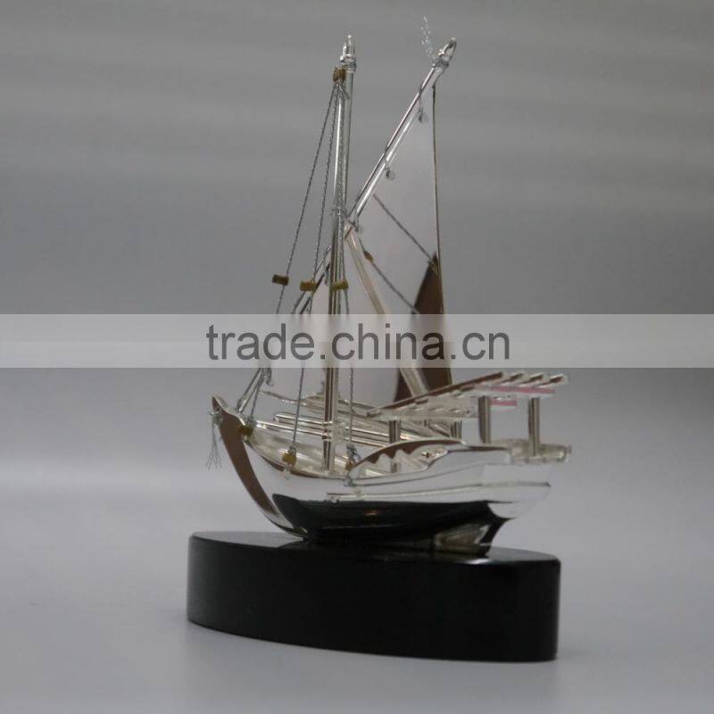 Noble Customized Made Golden Crystal Arab Dhow For wedding favors And Islamic Souvenirs Gifts