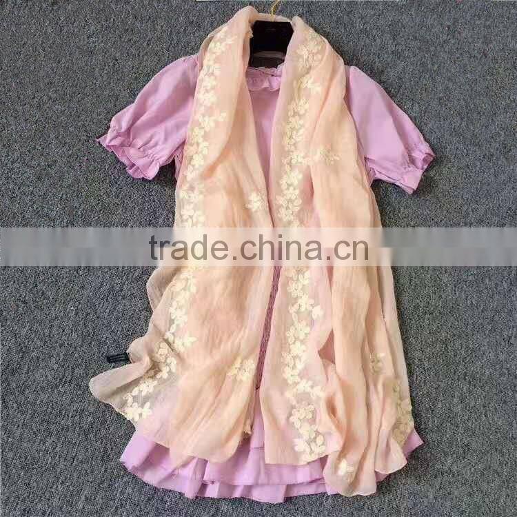 2017 Best selling floral pattern embroidery scarf cotton muslim hijab scarf