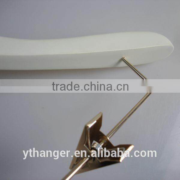 W8010 white wood coat hanger non slip clothes hanger