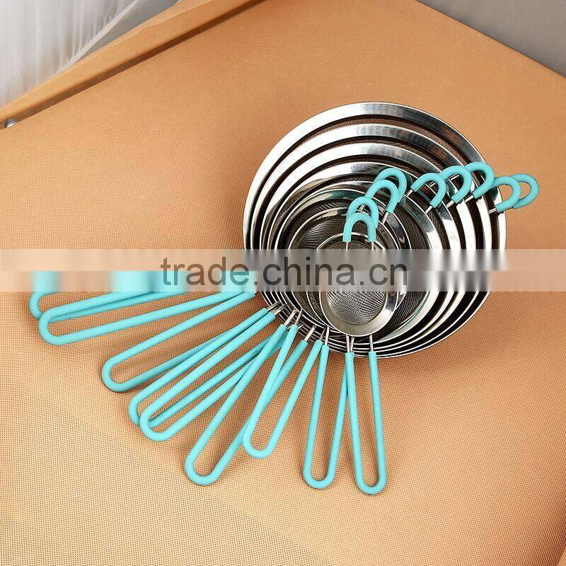 High Quality Stainless Steel Mesh Flour Sifter with Long silicone handle and Ear