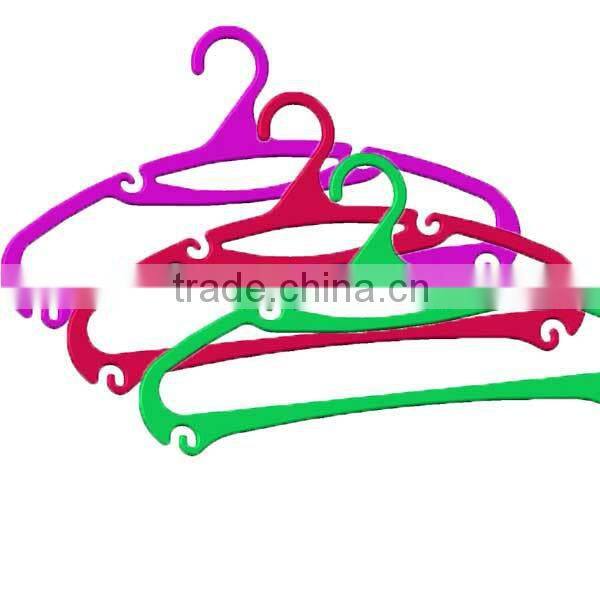Stock Hanger for Sale in China 5 Color For Laundry Use Plastic Hanger