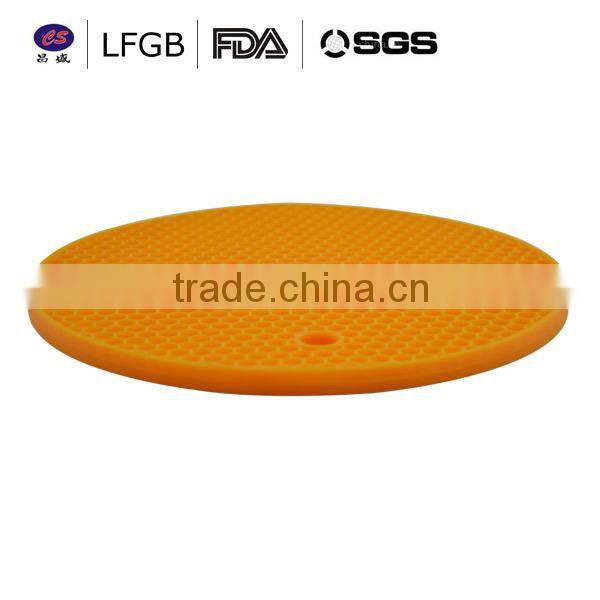 Food grade standard Eco-friendly Heat-Resistant silicone mat / silicone table mat / silicone pot mat China factory