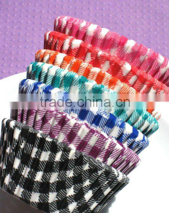 little cake design paper muffin baking cups for baby showers