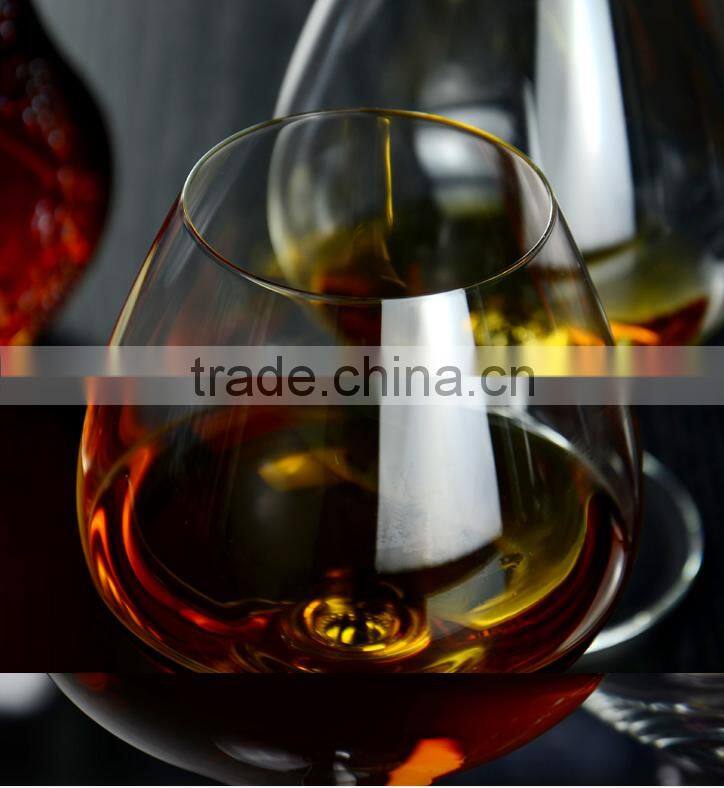Wholesale clear fancy giant glassware manufacturer short bottomwine glass drinking glass for party