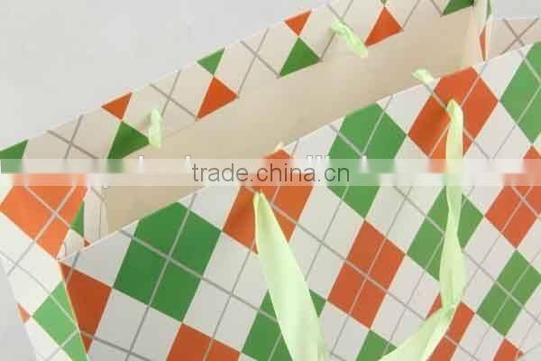 Foldable Gift Bag with Diamond Pattern/ Shopping Bag