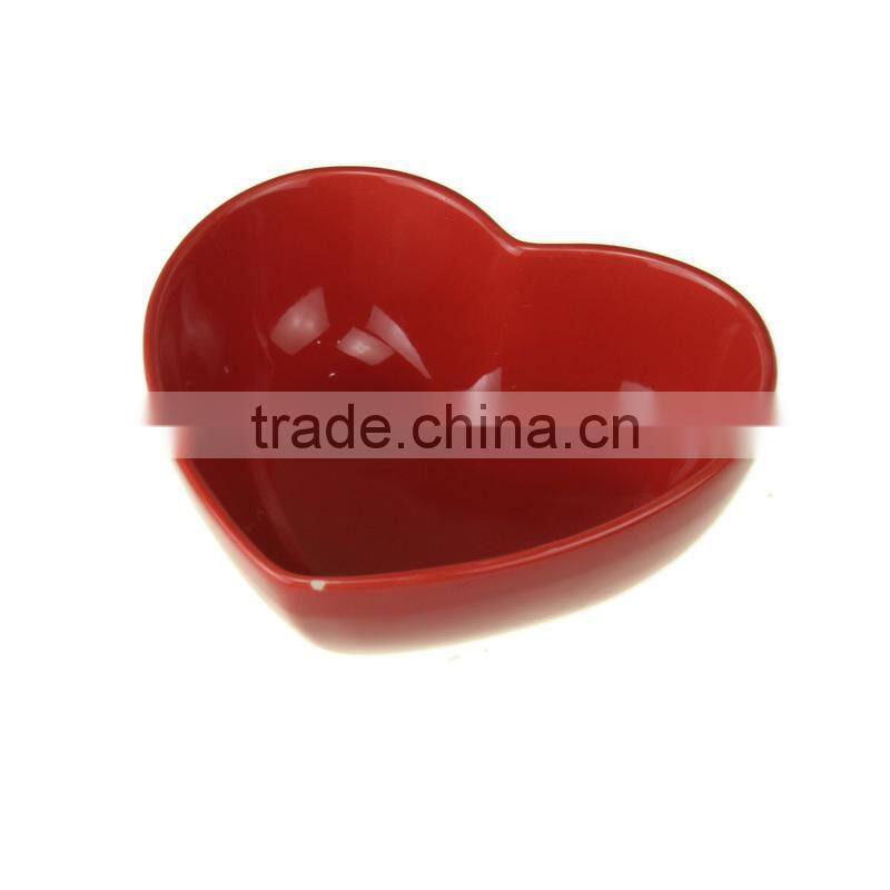 red color heart shape ceramic fruit bowl