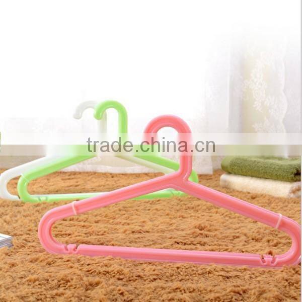 Lot of 100 Clothes Plastic HEAVY DUTY Hangers/Adult Size