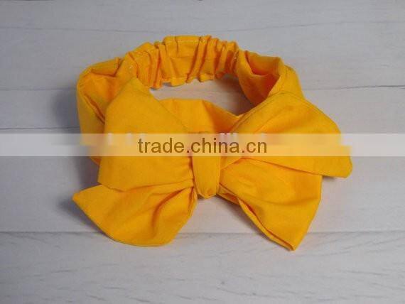 Wholesale Lovely Pom Pom Headband In Plain Pale Pink