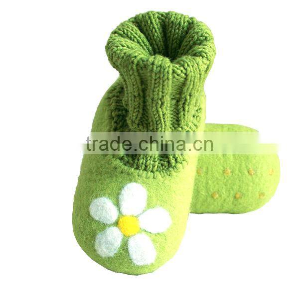 hand knit baby shoe high quality in bulk