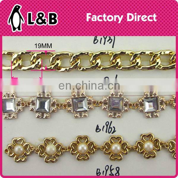 Latest design jewelry accessory gold plastic chain