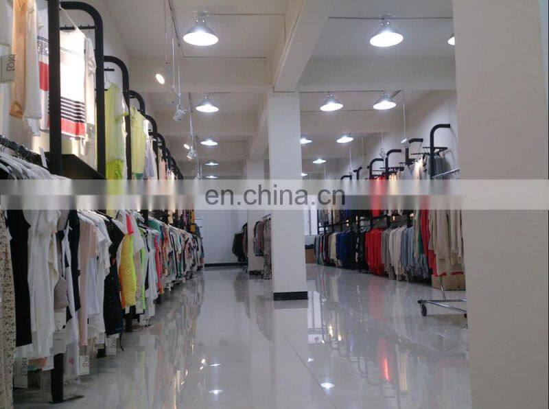 White Three-fourth Sleeves Ruffled Top Fahion design frilly three-fourth sleeves pleated layered lady blouse with lace trim