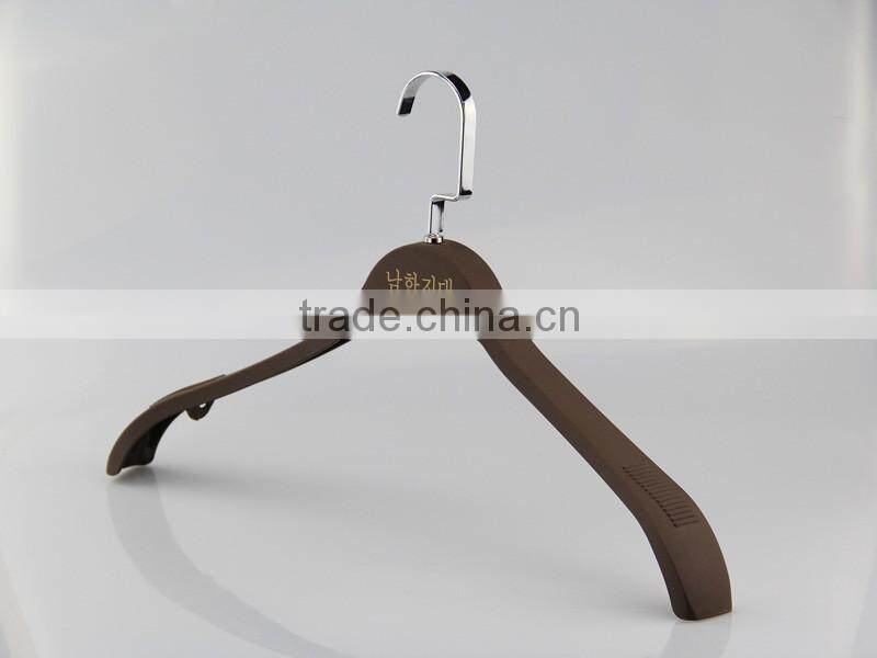 HA6970 fashionable purple rubber coating custom branded coat hanger