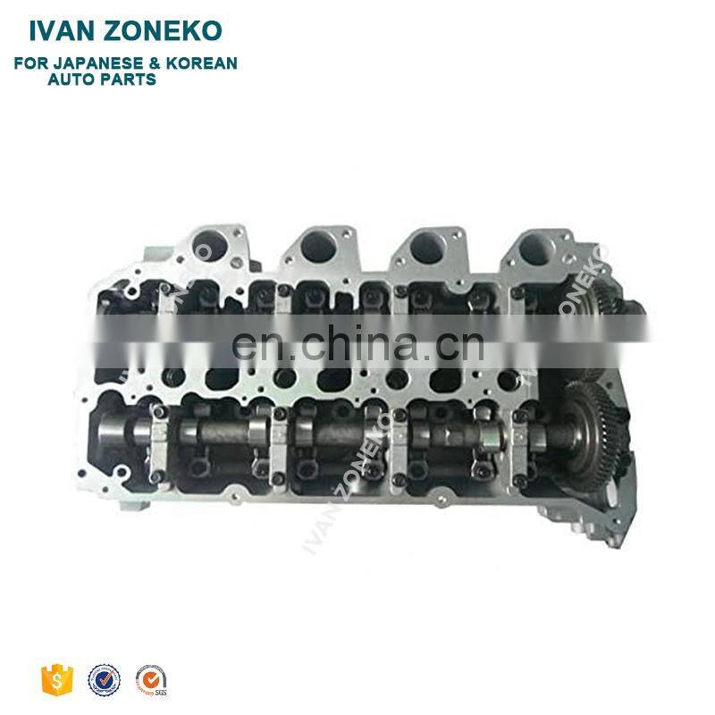 Quality And Quantity Assured High Performance Reliable Quality Engine cover 1005B453 For Mitsubishi