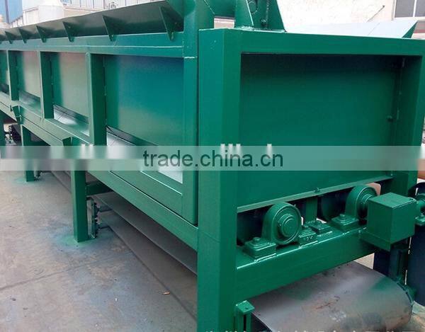High capacity and peeling efficiency double roller wood log debarker with automatic discharge