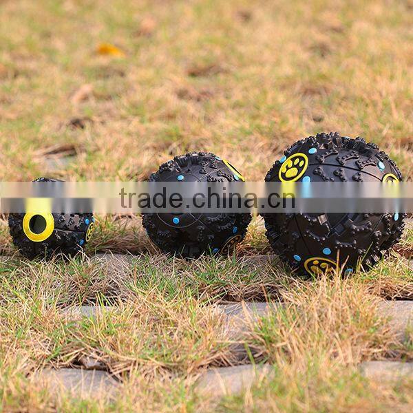 Pet snack ball with food for leakage With Squeaky Voice