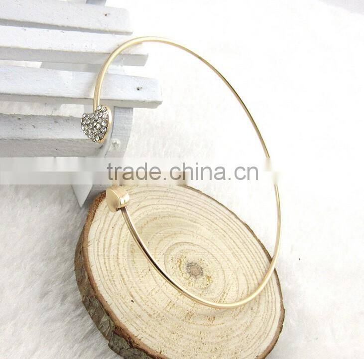 >>2016 New design elegant thin open rhinestone love heart cuff bracelet/