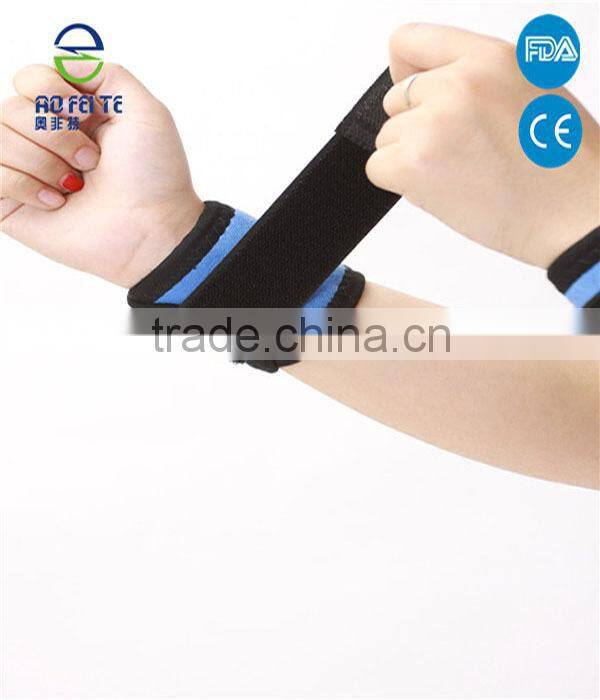2015 New Wholesale Sports Breathable Support Wrist Brace