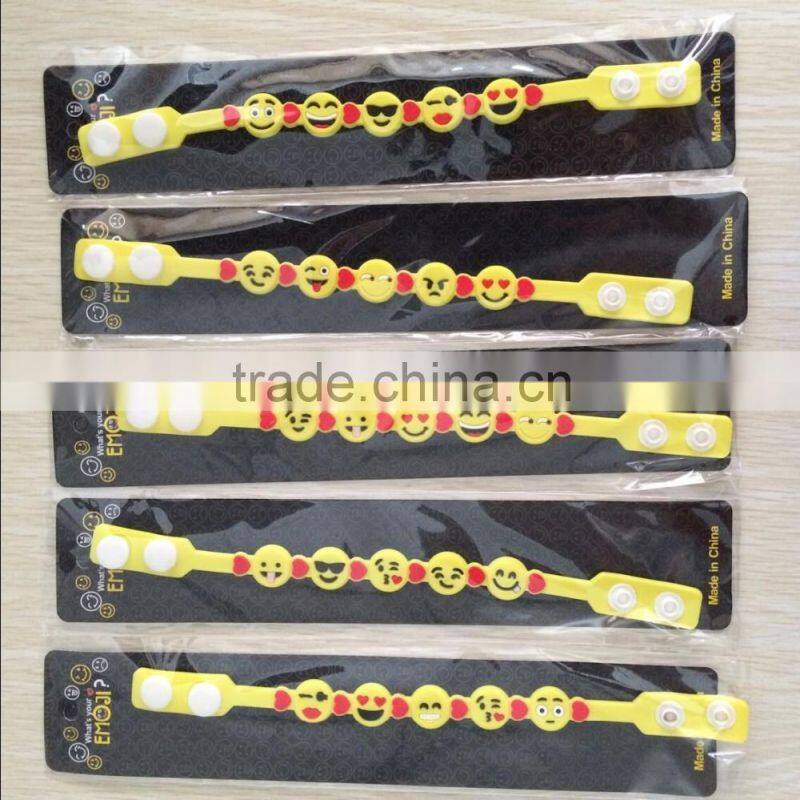 Promotional top quality emoji silicon bracelet HC008