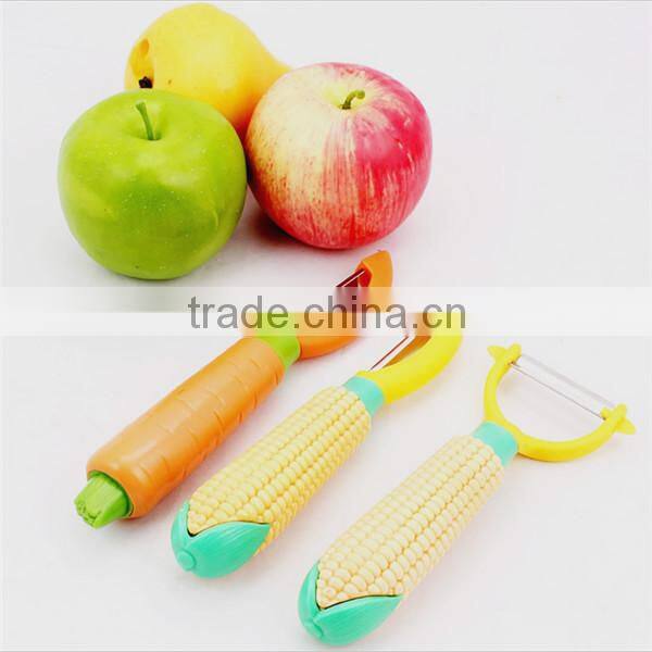 Different types of cucumber peeler