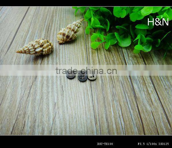 4-hole natural coconut shell button for garment