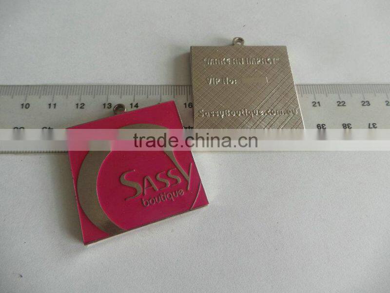 Custom metal keychains,zinc alloy metal key chain,logo embossed pink metal key holder