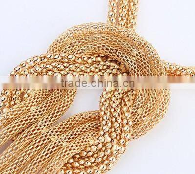 The simple design tassel metal necklace
