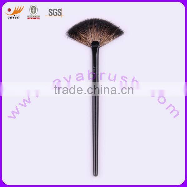 High Quality Natural Hair Wood Handle Cosmetic Fan Brush, OEM/ODM