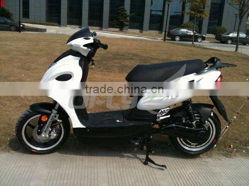 EEC Approved Durable 3000W Electric Motor Scooter Equipped with 40Ah Li-ion Battery(SG3005EEC)
