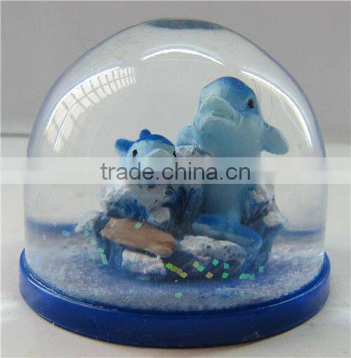 6*6*5cm customized plastic snow globe