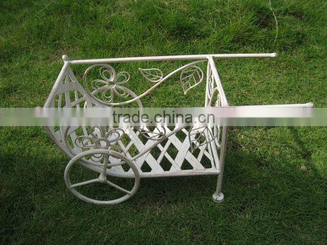 Nicely Light Weight Antique Classical Wrought Irons Antirust Metal Outdoor Decorative Garden Pots